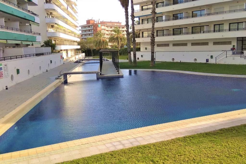 Apartaments Familiar Cerca Port Aventura Салоу Екстериор снимка