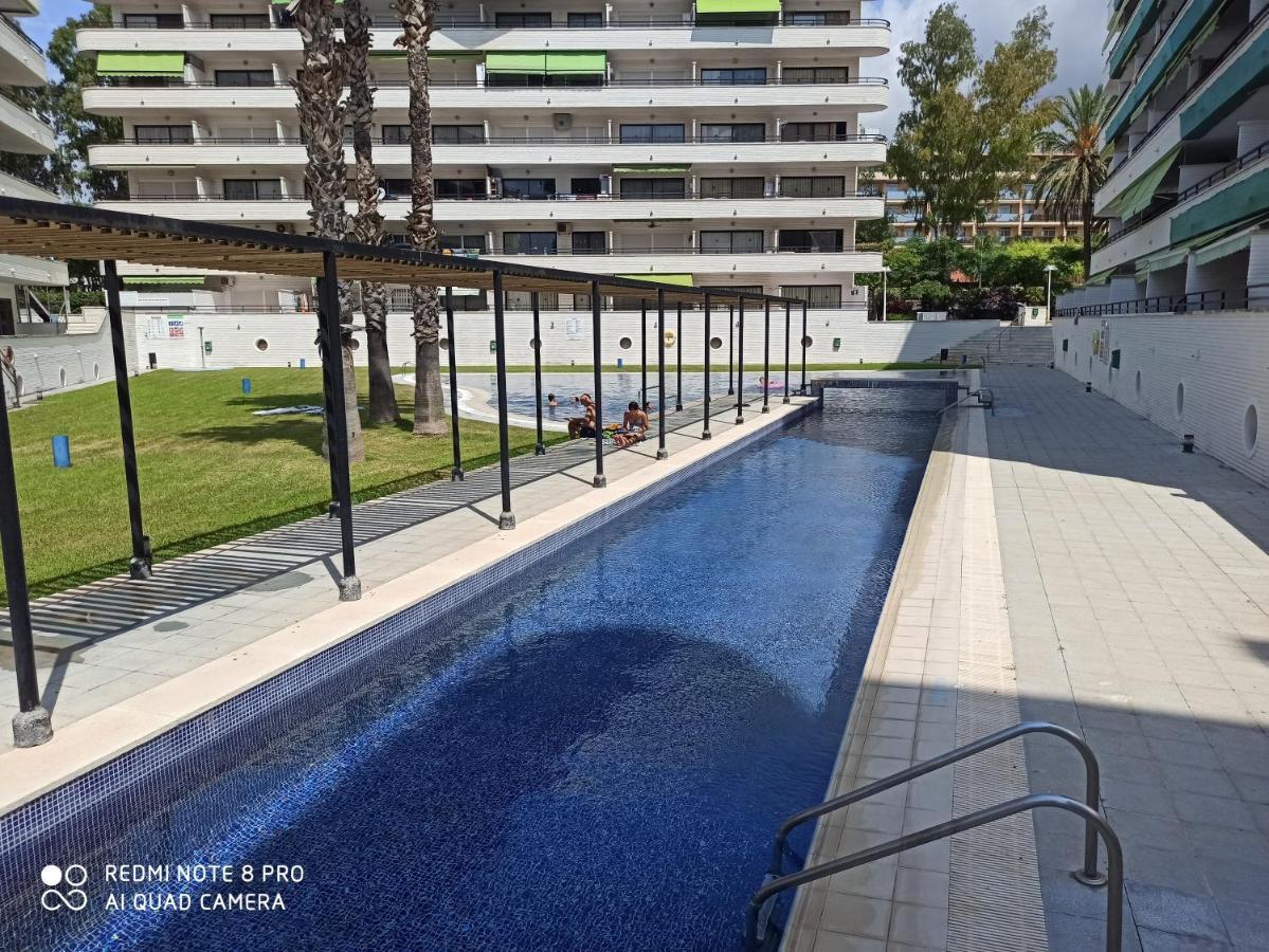 Apartaments Familiar Cerca Port Aventura Салоу Екстериор снимка