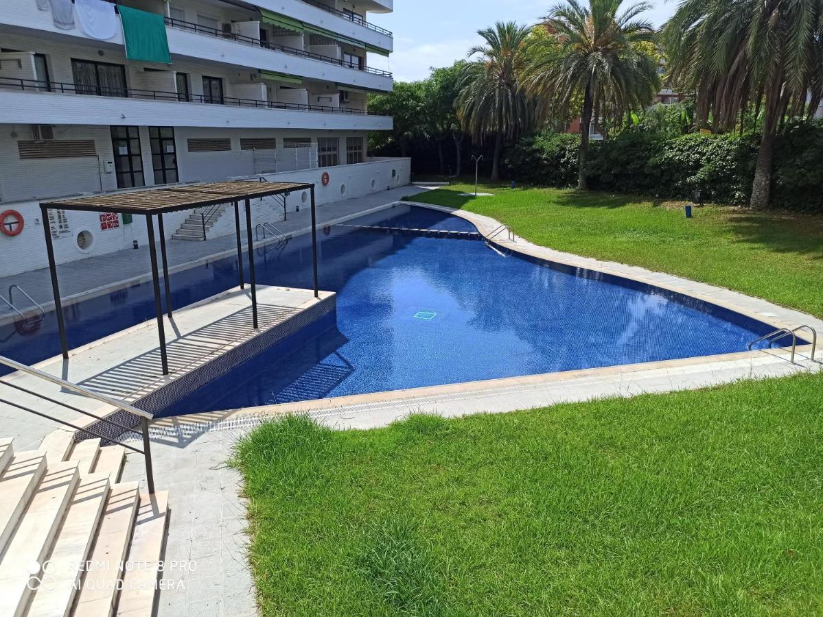 Apartaments Familiar Cerca Port Aventura Салоу Екстериор снимка